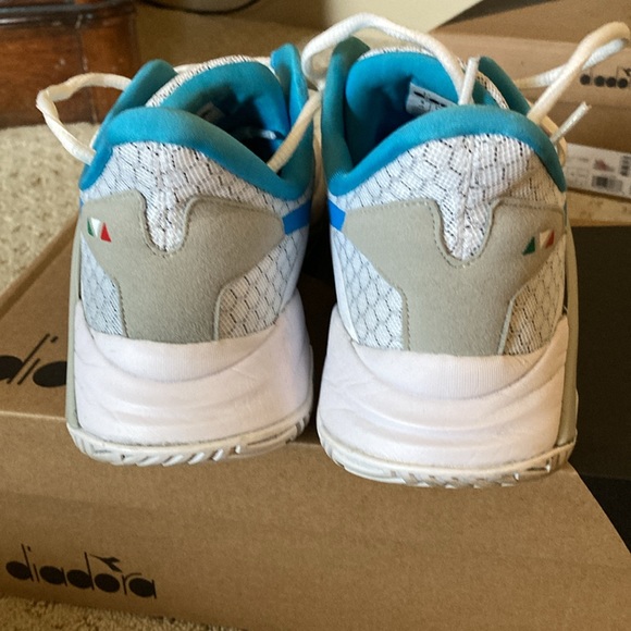 Diadora tennis court shoes - Picture 4 of 8